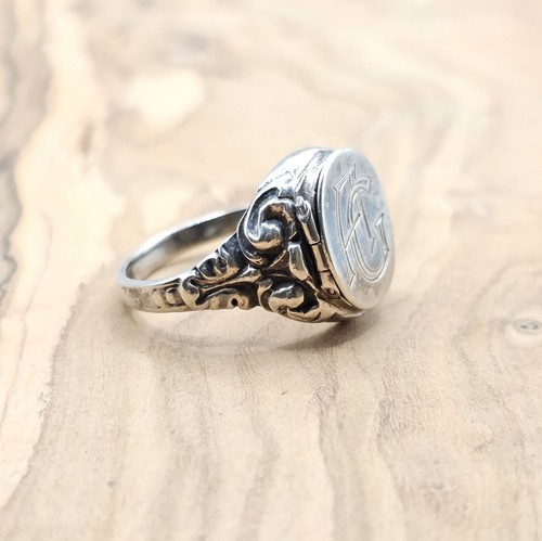 Bague sceau taille - -,