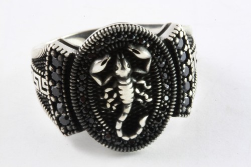 Bague scorpion noire pierre - bague,