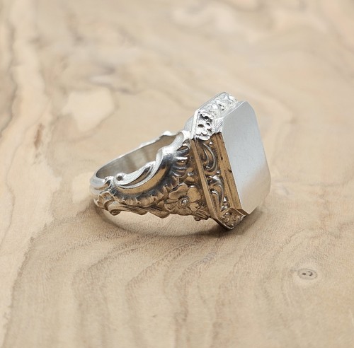 Bague sceau taille - -,