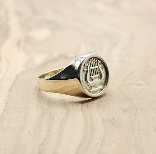 Bague sceau - -,